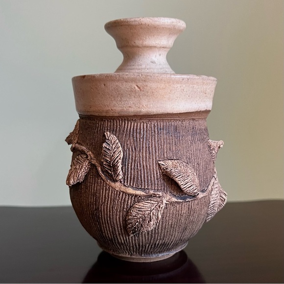 Ceramic Herb Jar, Handmade Lidded Pottery Jar, Rustic Sgraffito Leaves - Picture 4 of 14